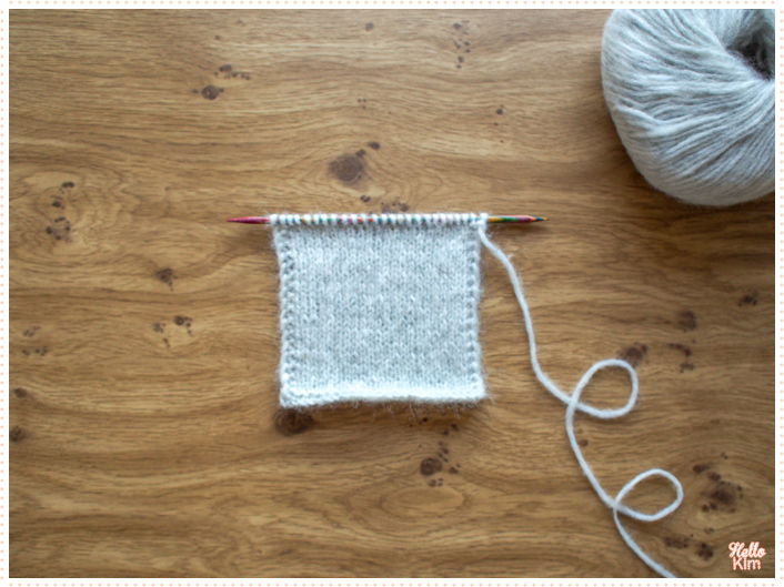 Gauge in plain knitting with Drops Air yarn