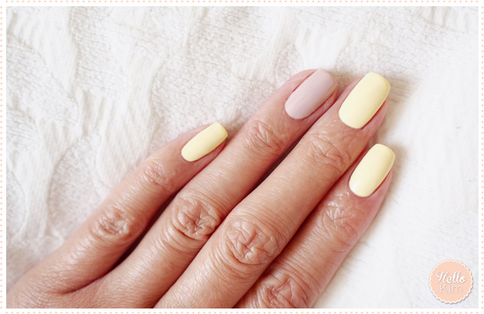 Nail art bicolore jaune pastel et nude - HelloKim